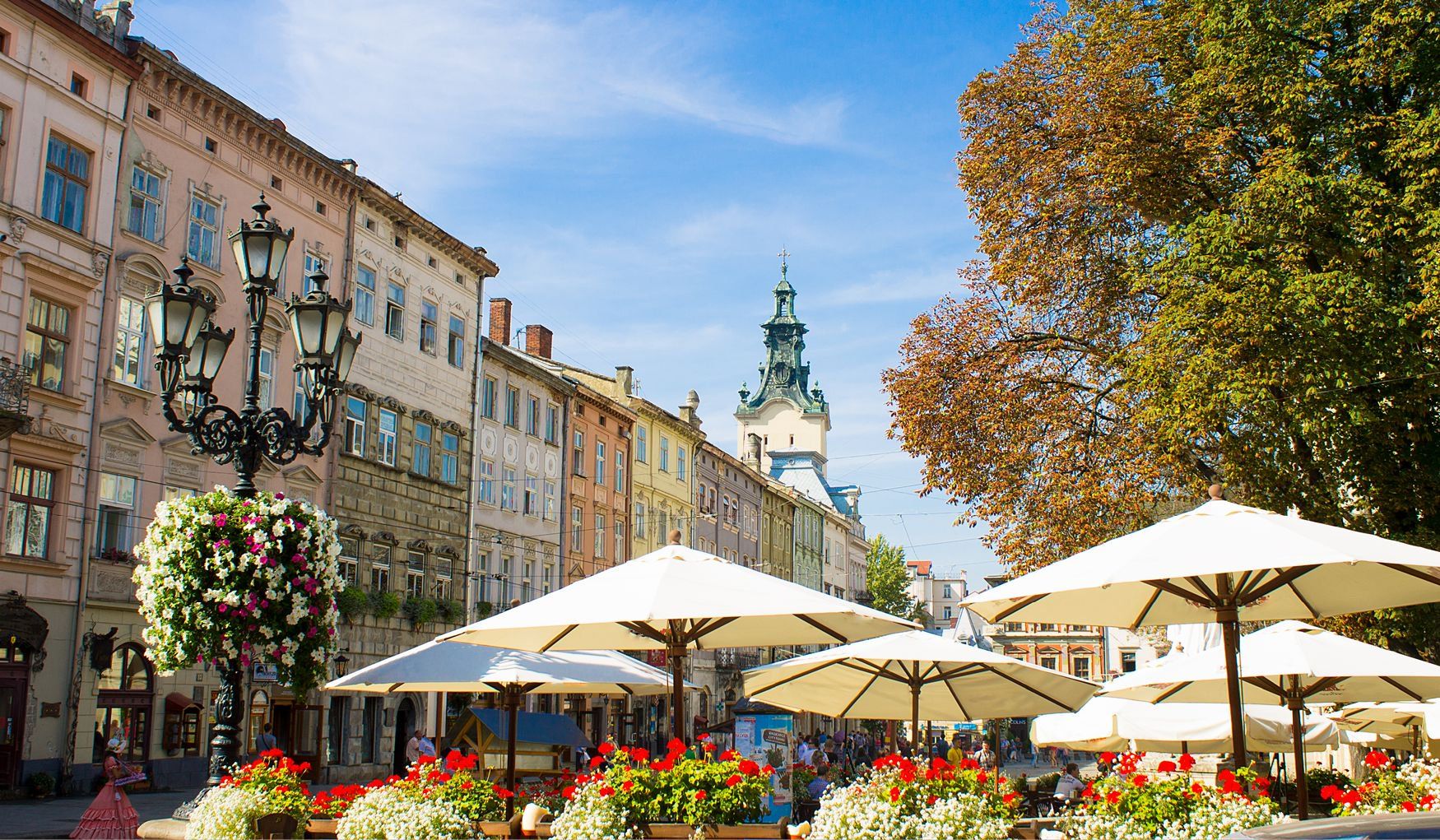 Sightseeing tour in the old part of Lviv