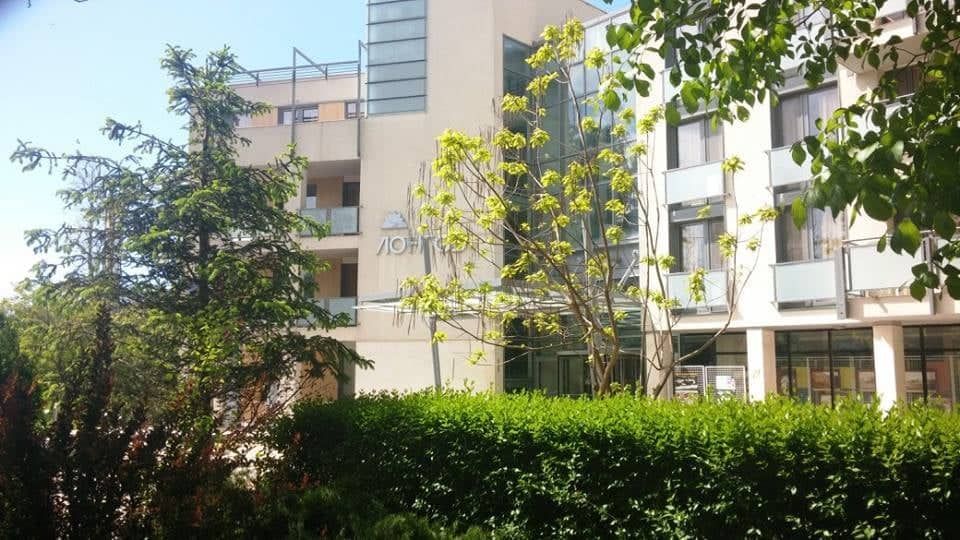 Hotel Longoza z 3-4x pokojami dla uczestników