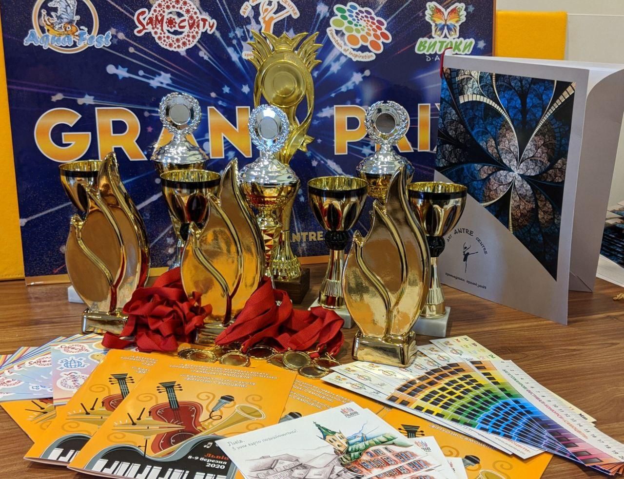 Festive Bal dla uczestników festiwalu w pałacu hrabiego Potockiego