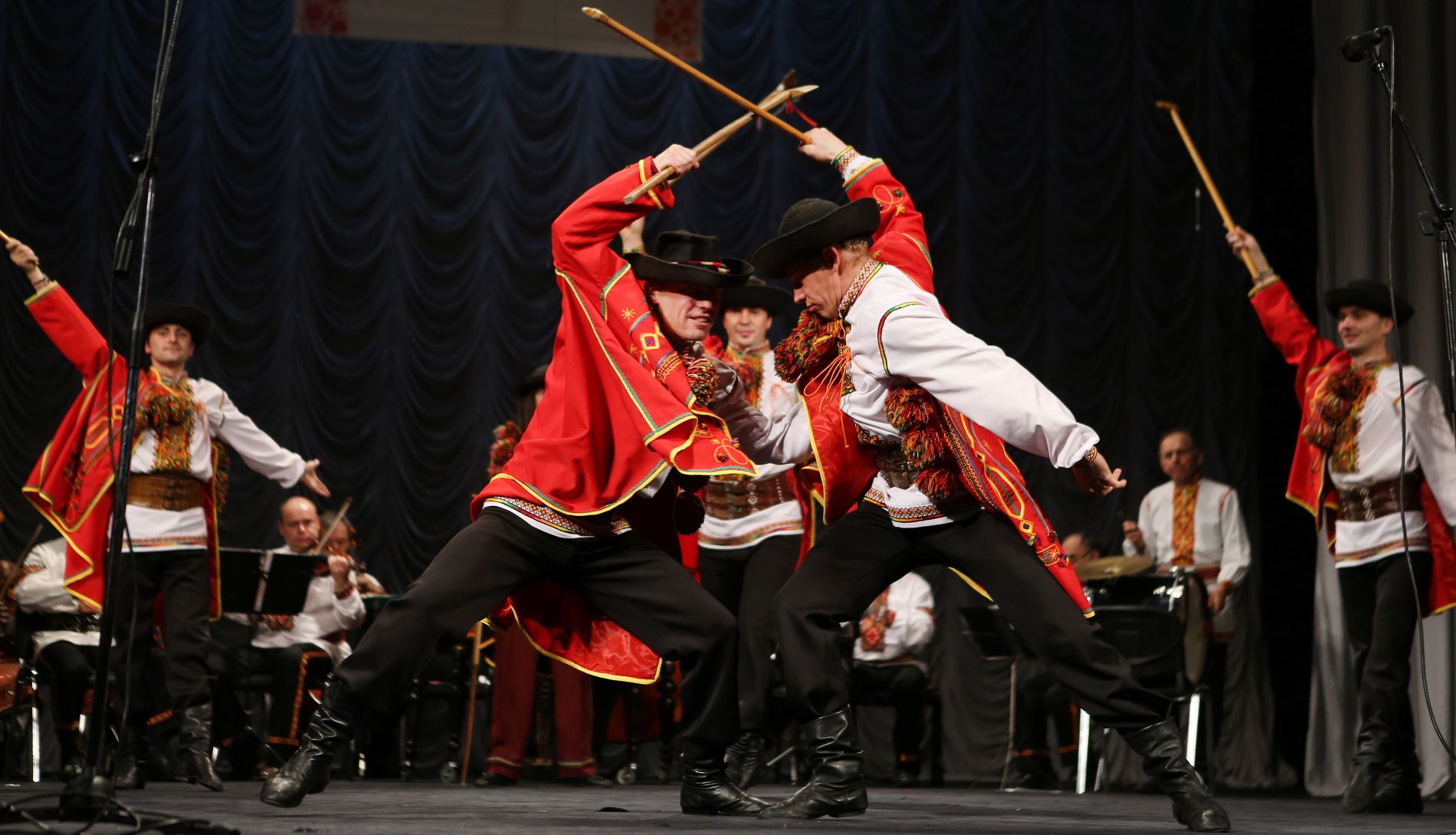 Program festiwalu-konkursu odbywa się w 2 turach